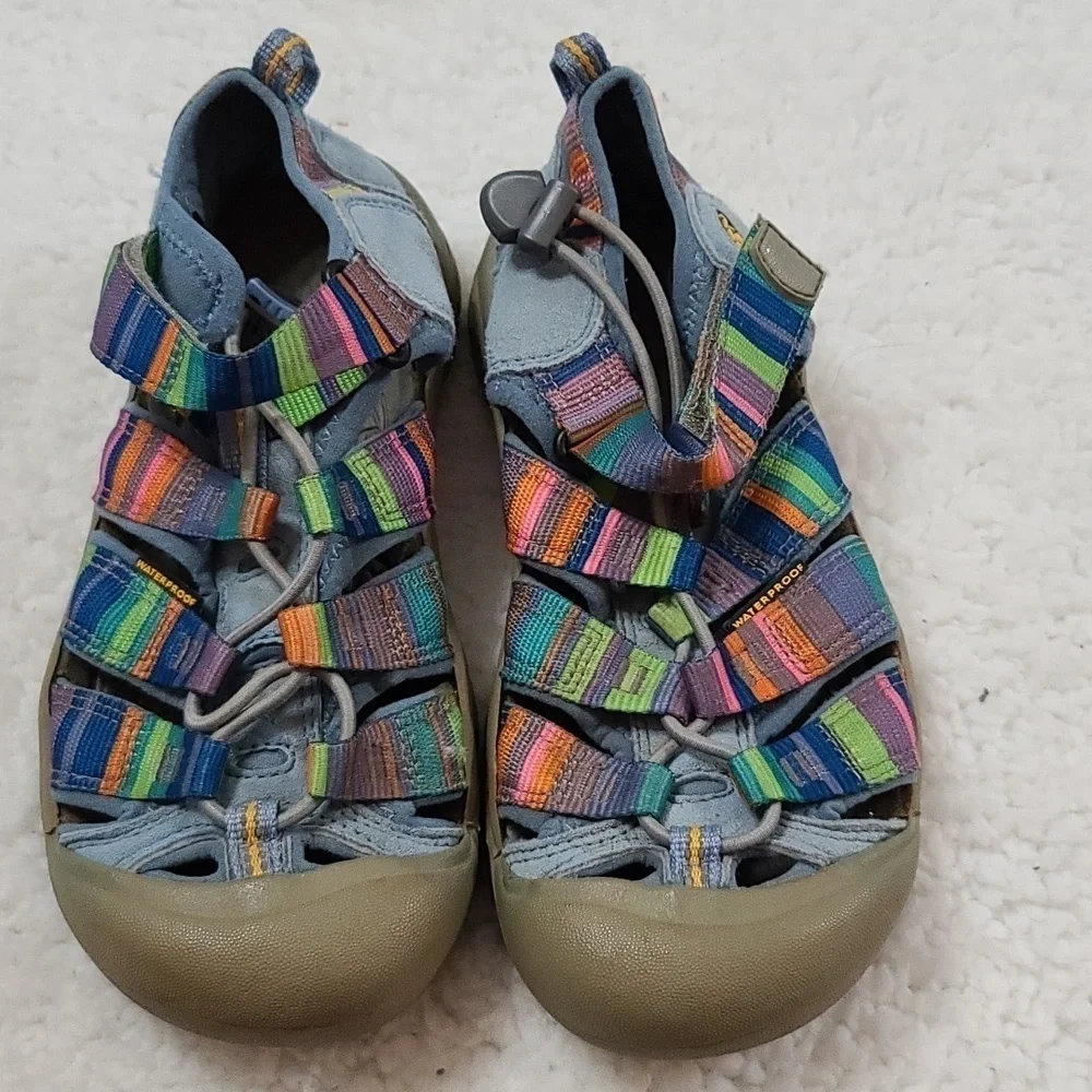 Keen Girls Outdoor Watershoes Blue/Coliful Stripes Hook&Loop Adjustable Sz 3 EUC